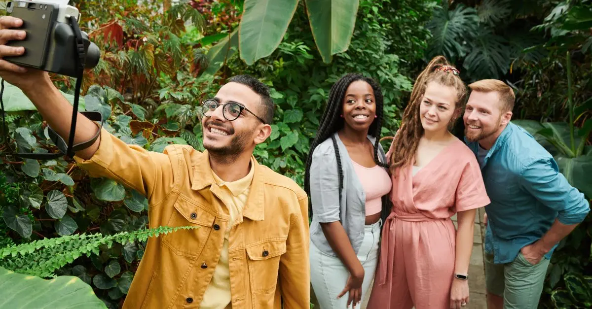 Top 10 Fun Activities to Enjoy with Friends in the UK