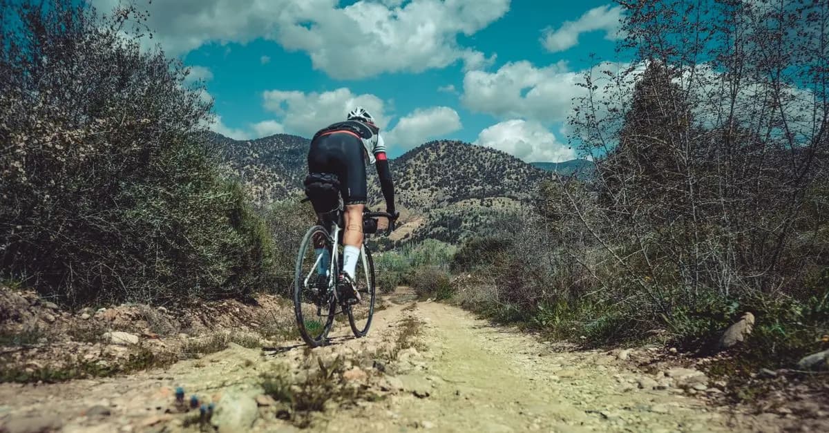 Cycling Routes for Adventure Enthusiasts