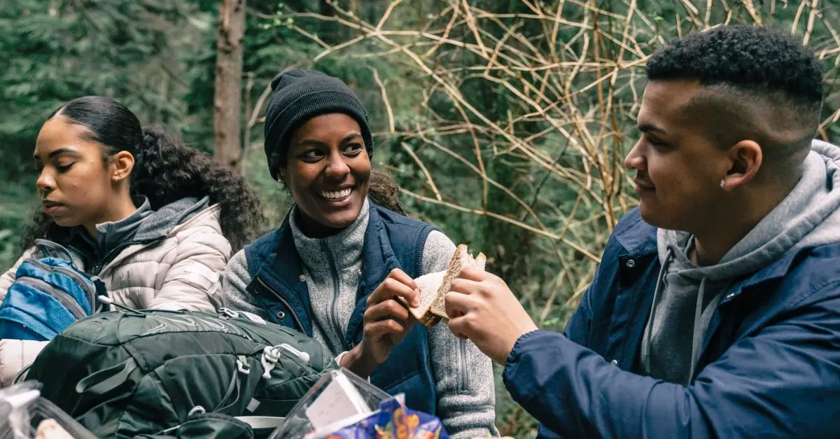 10 Engaging Outdoor Fun Activities to Try with Family