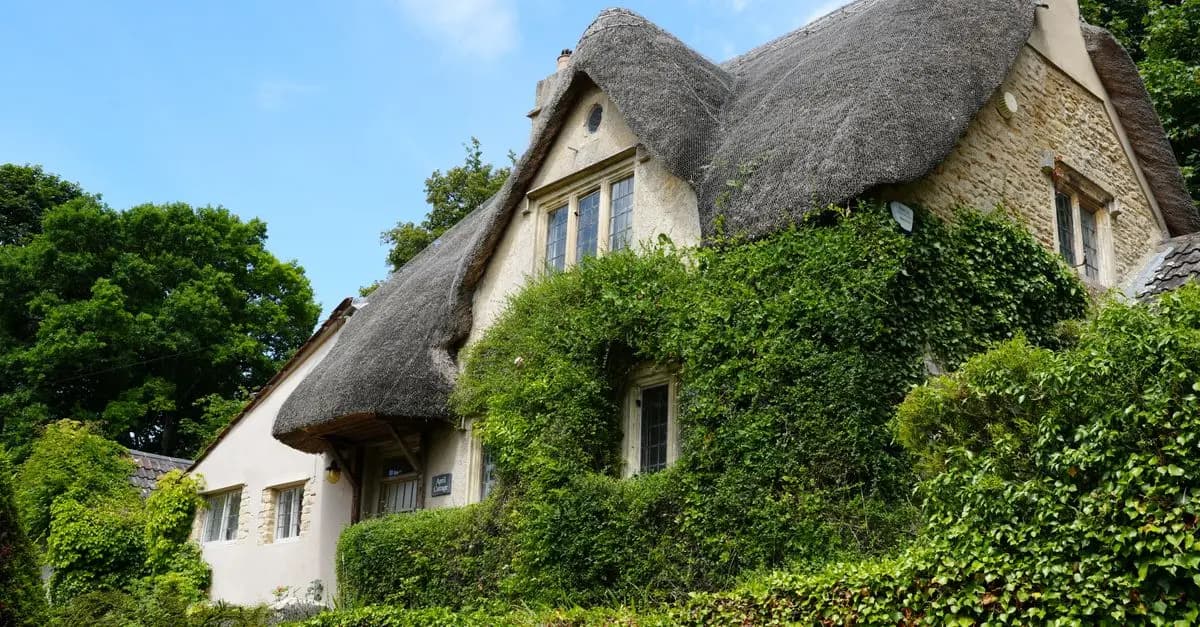 Planning a Cottage Escape in the Cotswolds