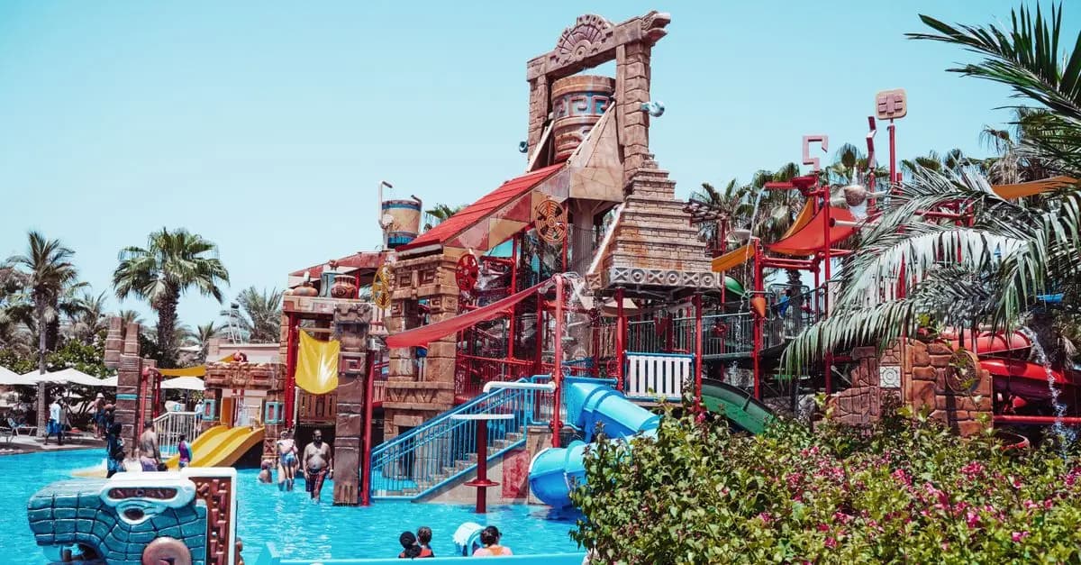 Tout Savoir sur les Parcs d'Attractions Aquatiques