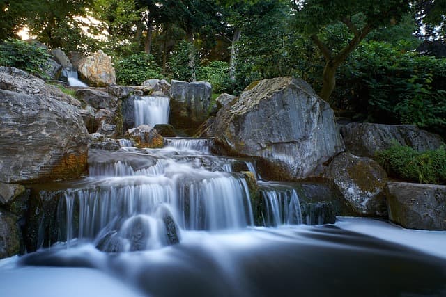 10 Must-Try Fun Activities for Families in the UK